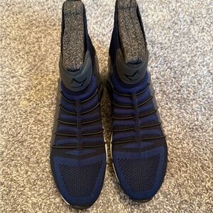 Women’s Blue High-Top Sneakers